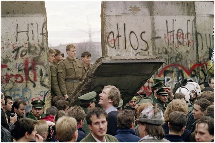 Berlinmurens fall – det onda imperiets fall 1989