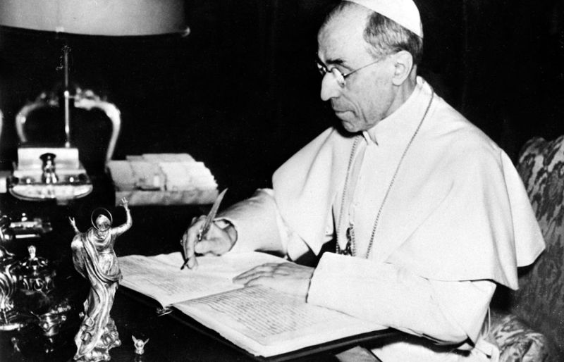 Eugenio Maria Giuseppe Giovanni Pacelli, Påven Pius XII