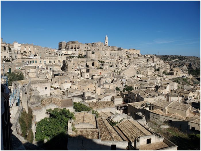 Matera är en stad på en klippa i regionen Basilicata i södra Italien