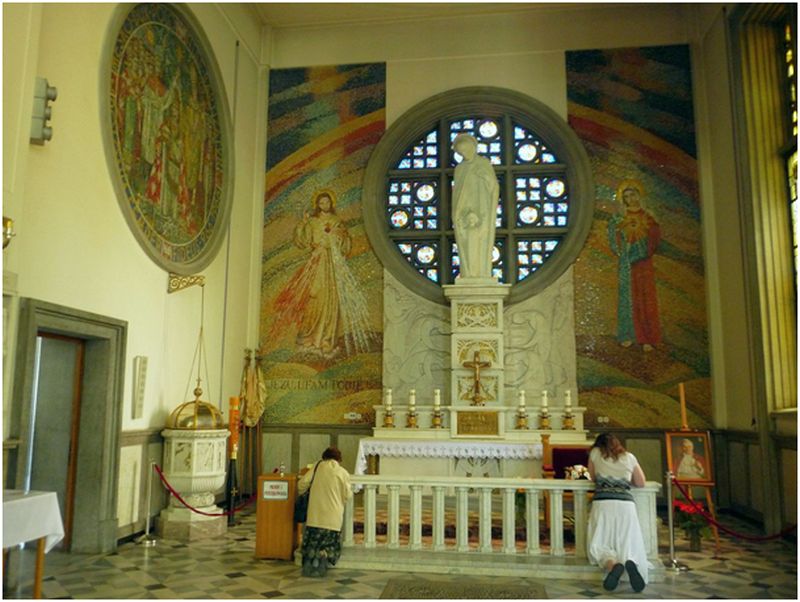 S:t Josefkapellet i basilikan All härlighetsmedlarinnan den Saliga Obefläckade Jungfru Maria i klostret Niepokalanów.