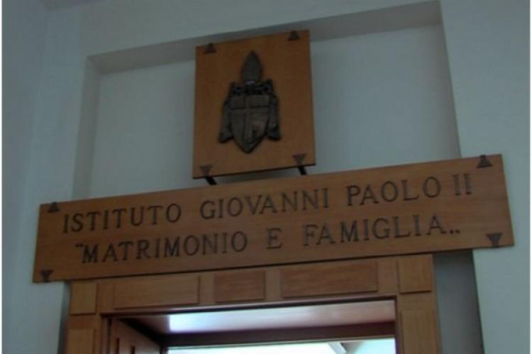 Entrén till Johannes Paulus II Institutet för äktenskap och familj i Rom 