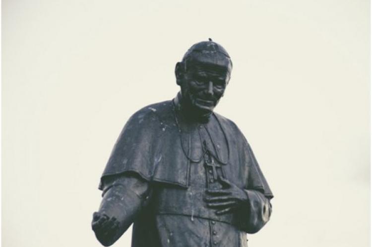 Påven S:t Johannes Paulus II statyn