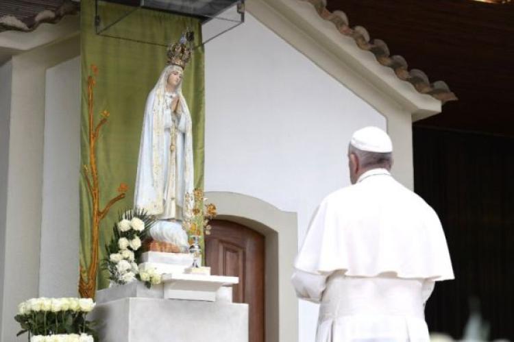 Påven Franciskus och Vår Fru av Fatima