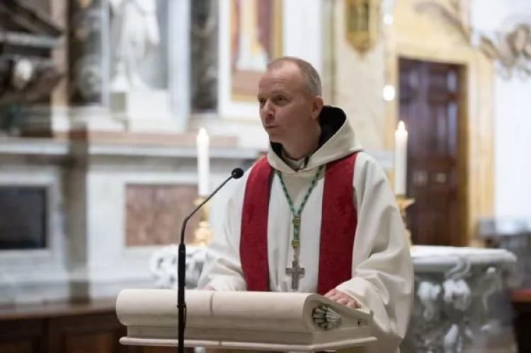 Biskop Erik Varden, OCSO, av den katolska territoriella prelaturen i Trondheim, Norge, vid vespern i Santa Maria dell'Anima i Rom.