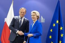 Polens premiärminister Donald Tusk tillsammans med EU-kommissionens chef Ursula von der Leyen